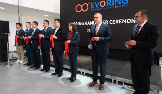 喜迎厂房交付，，，，，，共谱生长新篇丨龙8头号玩家传动匈牙利子公司新厂房交接仪式盛大举行